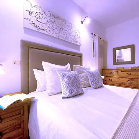 Tropicalidays Mountain Scape *