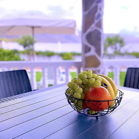 Tropicalidays Mountain Scape 펜션