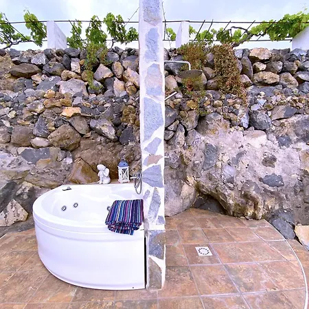 Tropicalidays Mountain Scape