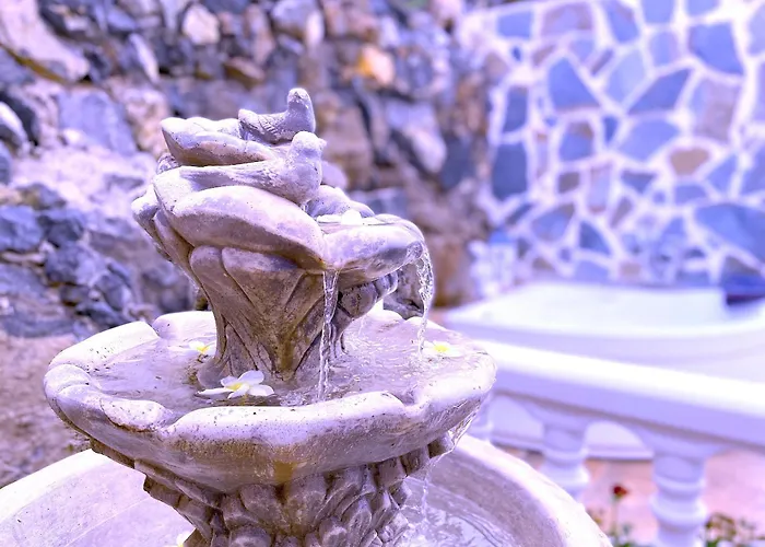 Tropicalidays Mountain Scape * アロナ