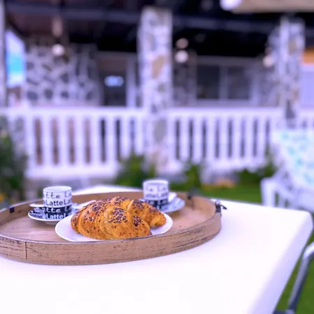 Tropicalidays Mountain Scape 阿罗纳