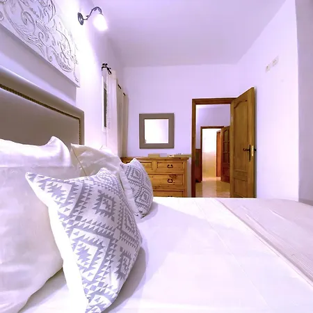 Tropicalidays Mountain Scape *