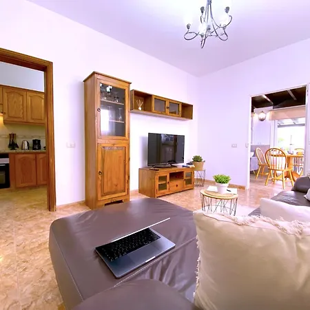 Tropicalidays Mountain Scape