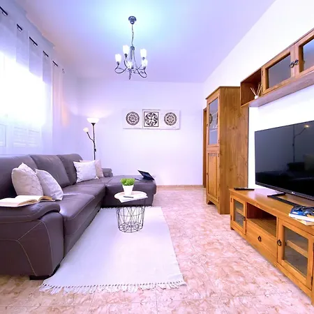 Tropicalidays Mountain Scape Holiday home *