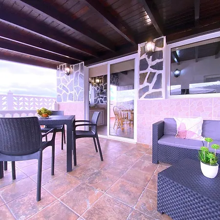 Tropicalidays Mountain Scape