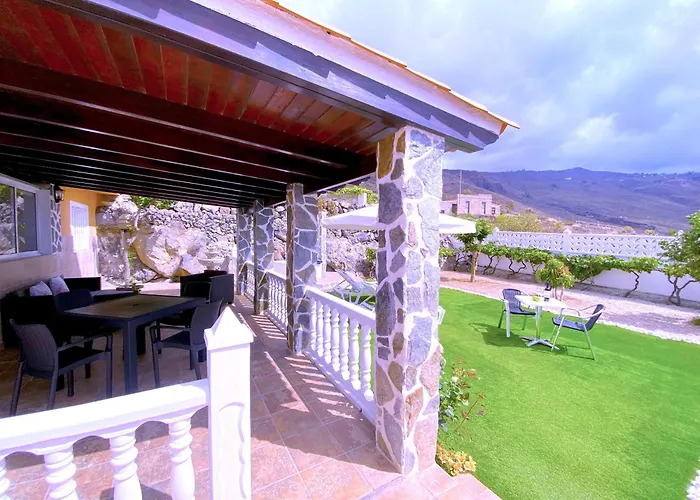 Tropicalidays Mountain Scape *