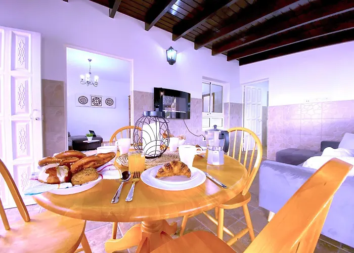 Tropicalidays Mountain Scape Dom wakacyjny